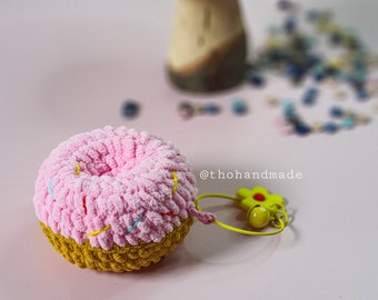 Donut keychain, crochet amigurumi keychain, amigurumi donut keychain, crochet keychain for sale, handmade keychain, best gift for friends