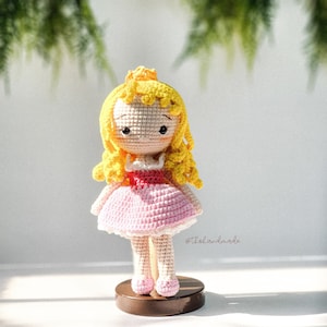 sleeping beauty crochet amigurumi, amigurumi princess, crochet princess doll, stuffed doll, amigurumi fairy doll, birthday, baby shower gift