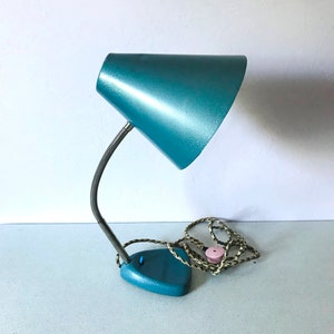 Vintage Tisch Nachttischlampe Dekorative Retro blau Metall Schreibtischlampe Nachttischlampe Schlafzimmer Handwerk Zimmerlampe Hausbeleuchtung Pilzlampe