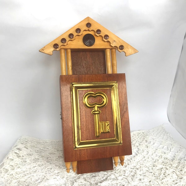 Vintage key hanger Wooden house for keys Key keeper House keys Key holder Key rack Key wall organizer Home key hanger for wall