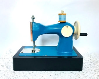 Vintage baby sewing machine  Manual small sewing machine for children Decorative Seamstress Fabric Store Alterations Decor