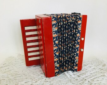 Vintage decorative musical instrument small accordion Harmonic Bayan Soviet button accordion toy Musical toy Collectibles folk musical