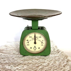 Balance scales Vintage scale kitchen of green color Mid century balance Antique scale Weight scale  Weighing scales Rustic kitchen decor