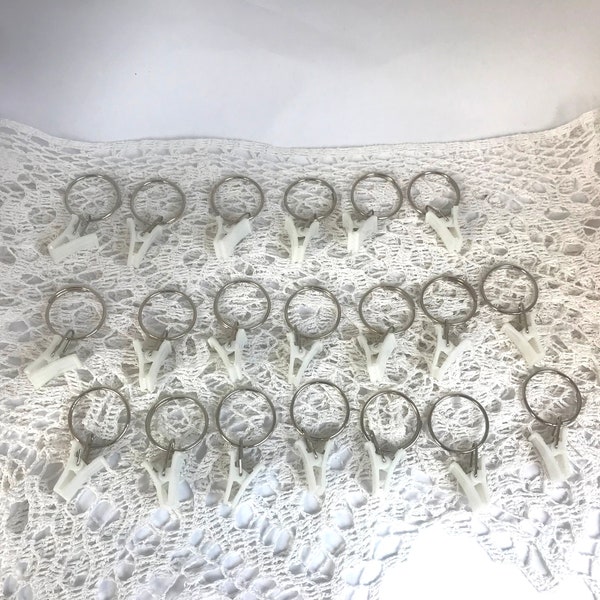 20 pinces à rideaux vintage avec anneaux Ensemble d’anneaux de rideau Anneaux de rideau avec clips Crochets à rideaux Pinces à linge vintage en plastique métallique pour rideaux