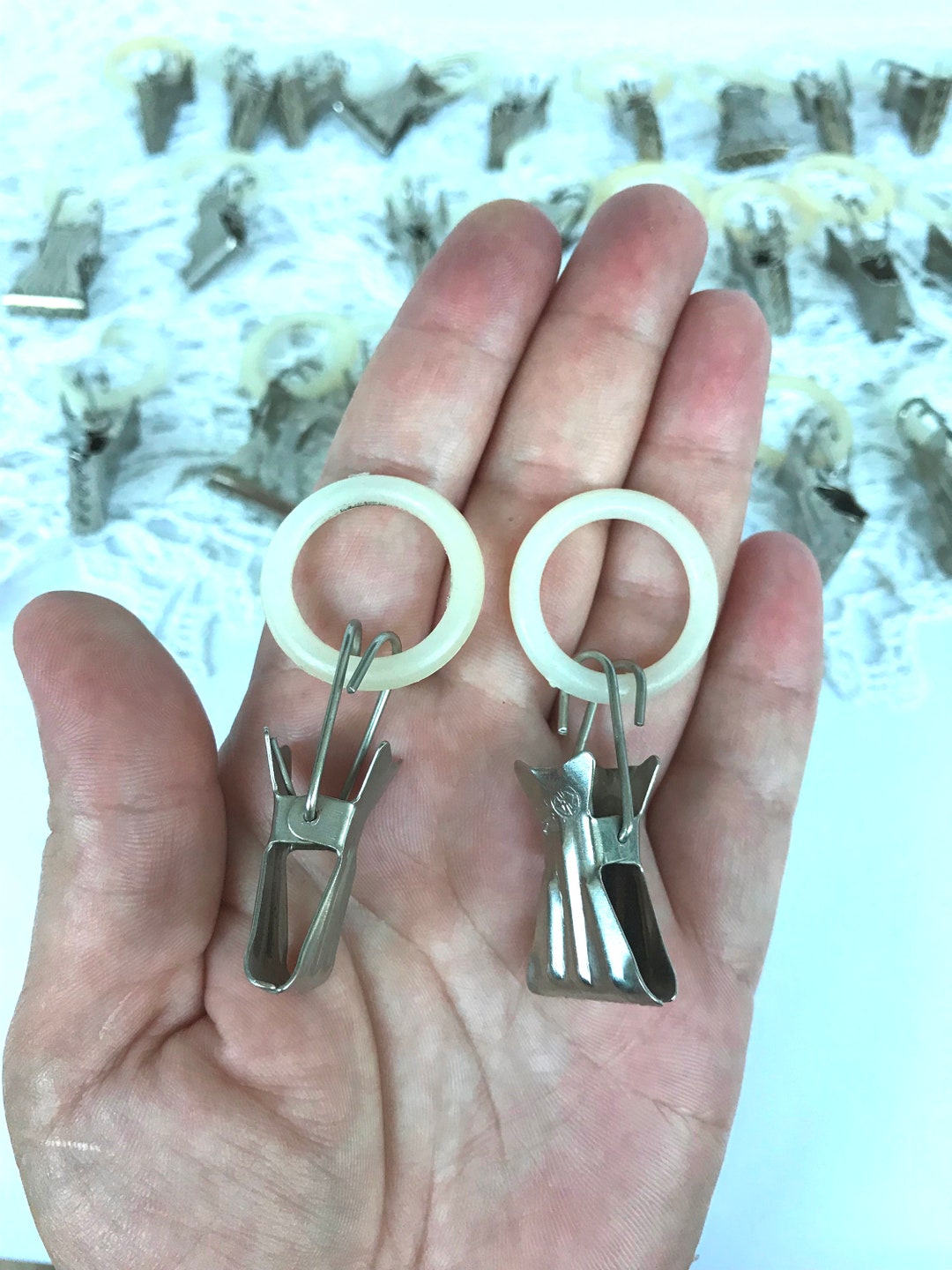 27 Vintage Curtain Clips With Plastic Rings Curtain Ring Set Etsy