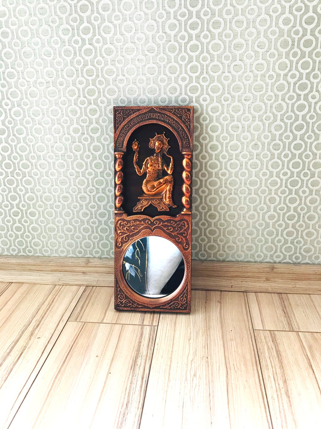 Vintage Wall Round Mirror in Plastic Frame Woman With Mirror Etsy
