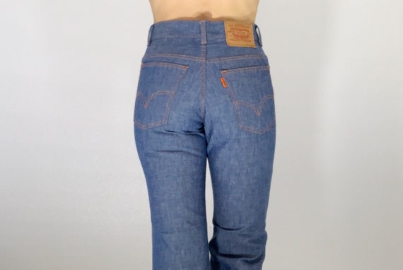 Vintage Levi’s embroidered bell bottoms size 25/26