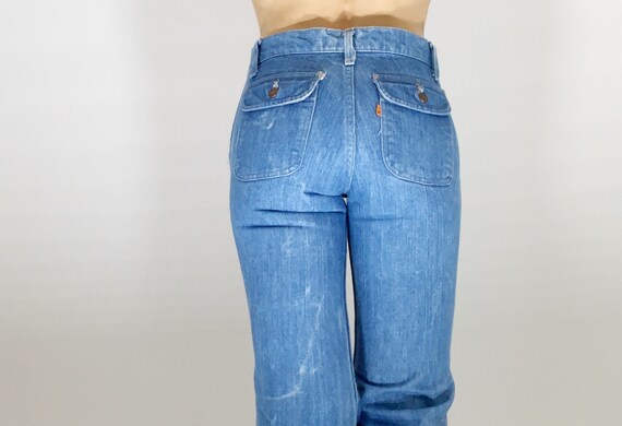 levi bell bottom jeans