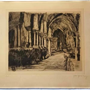 Puede incluir: Grabado en blanco y negro del interior de una iglesia con techos abovedados y columnas. El grabado está firmado "Jaques" en la esquina inferior derecha.
