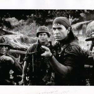 PLATOON Foto de la película original de 1987, Tom BERENGER Charlie SHEEN Película Oliver Stone