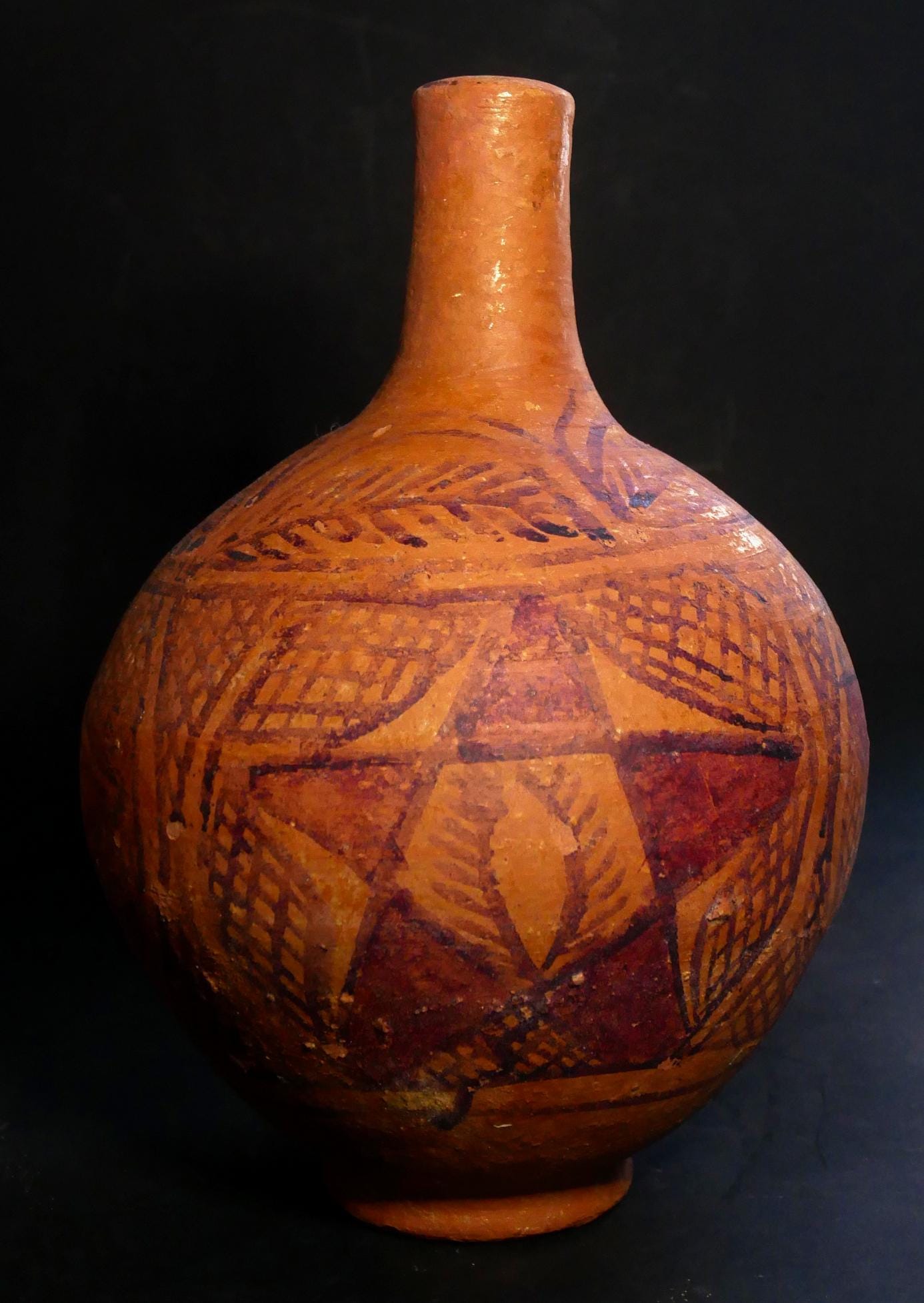 古代ベルベル人の壺 – 手作りの陶器 – 女性のシンボル – マグリブの