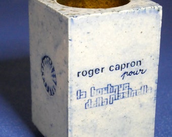 ROGER CAPRON vase Signed, very good condition, Vallauris ceramic 1980, sun blue