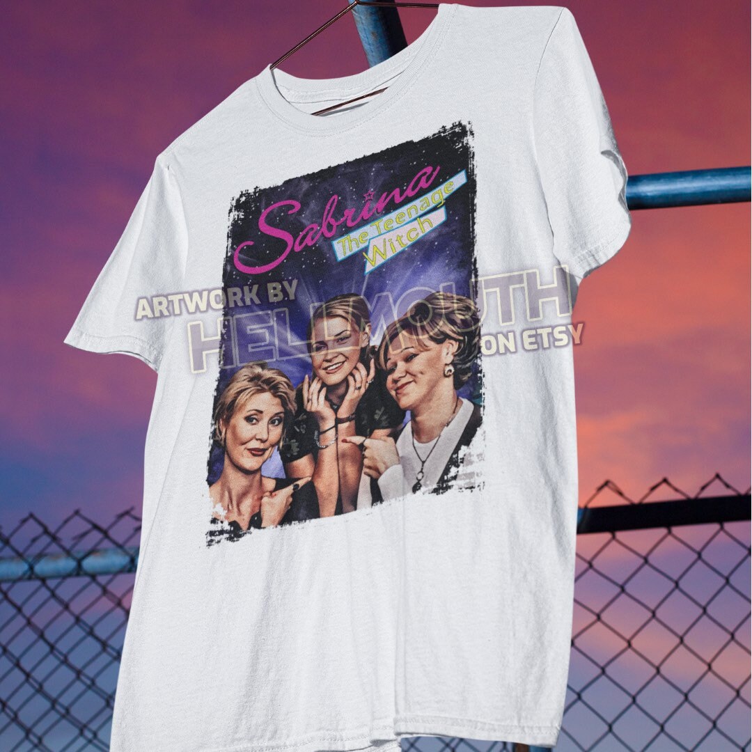Sabrina the Teenage Witch - T Shirt. Melissa Joan Hart. 90's