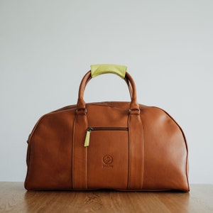 Leather Duffle Bag | GENUINE COLOMBIAN LEATHER | Perfect Carry-on or Gym Bag in Brown, Black, or Tan