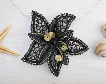 Beautifull Floral Black And Gold Lace Collar Necklace - Bobbin Lace Necklace - Handmade Neklace - Statement Jewelry - Gift For Her