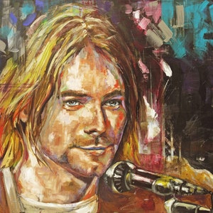 Puede incluir: Una pintura colorida de un hombre con el pelo largo y rubio. Está mirando directamente al espectador con una leve sonrisa. El fondo es de color morado oscuro con salpicaduras de pintura azul, verde y rosa.