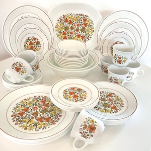 Corelle Indian Summer Dinnerware 58 pcs 1970s Retro Kitchen Orange White  Floral Vintage Dish Set service for Serving Bowls Oval Platter