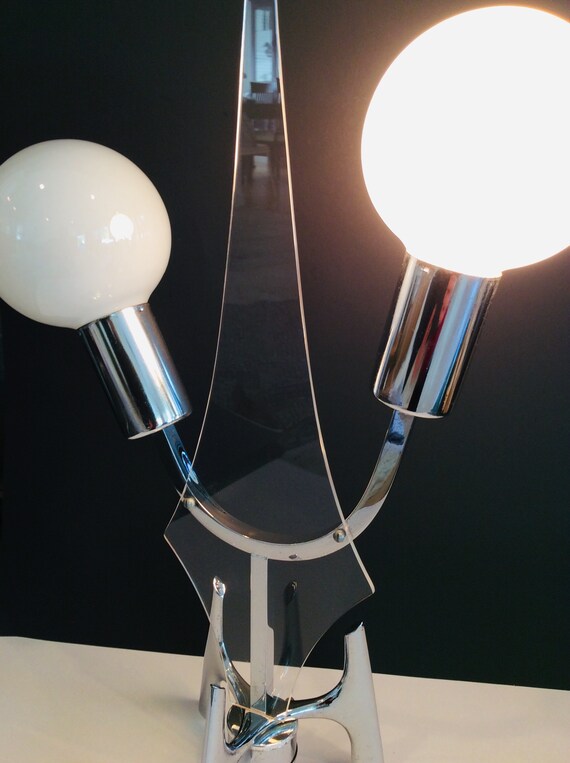 double globe table lamp