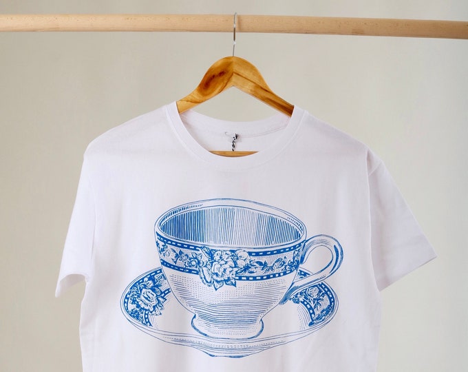 Featured listing image: Screen printed T-shirt "BIG TEA CUP"