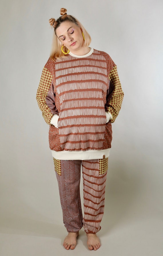 Screen printed pattern on women strech cotton long, oversized, sweatshirt "MESH No.1"