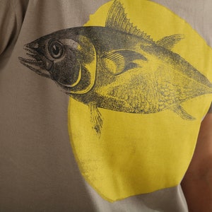 Screen printed graphic on T-shirt FISH & CIRCLE image 7