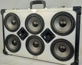 Bass Blaster - Enceinte Bluetooth de 300 watts