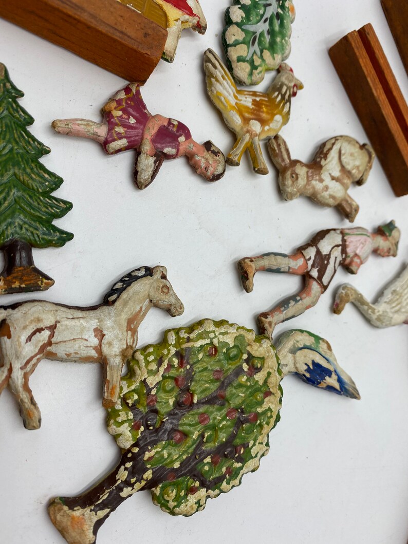 farm life Wooden figurines