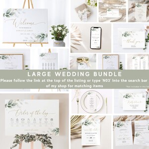 K&ouml;nnte beinhalten: Ein gro&szlig;es Hochzeitspaket mit gr&uuml;nem und goldenem Thema. Das Paket beinhaltet ein Willkommens-Schild, ein Schild mit der Tagesordnung, einen Sitzplan, ein Dankesschild, Save-the-Date-Karten und mehr. Die Schilder zeigen Aquarell-Gr&uuml;npflanzen und goldene Kalligraphie.