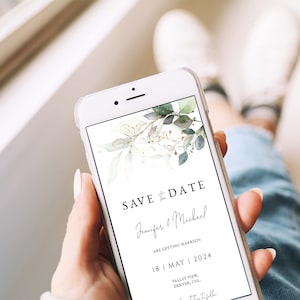 Puede incluir: Una tarjeta digital de guardar la fecha con un fondo de acuarela de hojas verdes y detalles dorados. El texto dice "Save the Date Jenifer & Michael Are Getting Married! 18 | May | 2024 Valley View, Denver, Col."