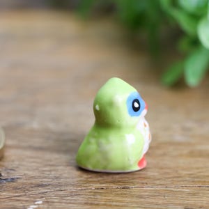 Figuras de búho de cerámica pintadas a mano: pequeños adornos de animales, set coleccionable imagen 10