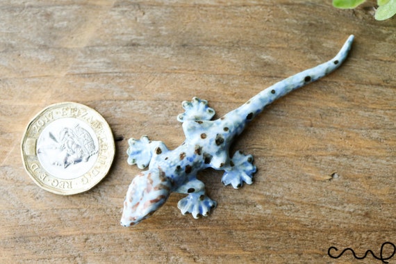 Blue Ceramic Lizard Animal Figurine Pottery Ornament Collectable Gift Gecko