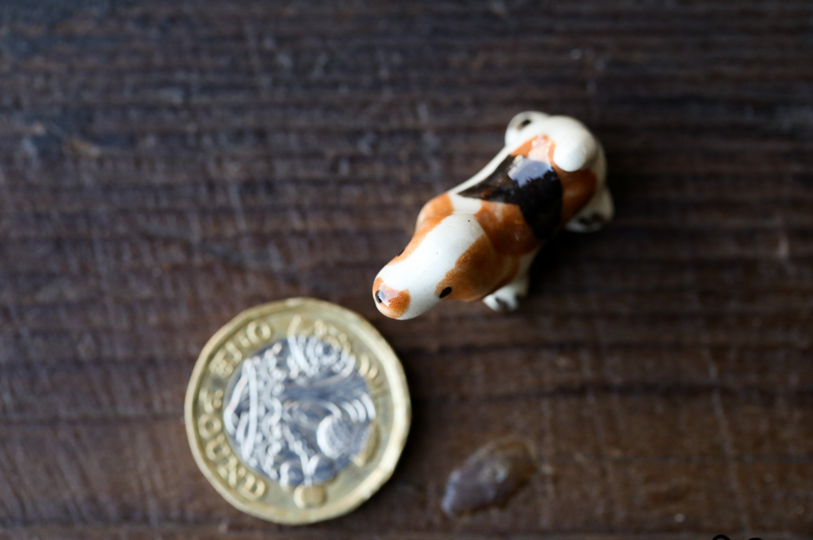 Ceramic Tiny Brown Dog Figurines Animals Miniature Outdoor Ceramic Tiny Brown Dog Figurines Animals Miniature Outdoor