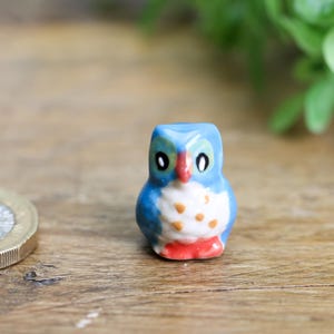 Figuras de búho de cerámica pintadas a mano: pequeños adornos de animales, set coleccionable imagen 2