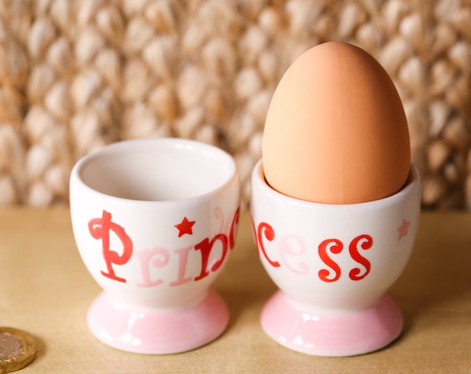 B GRADE 2 x Hand Painted Ceramic Pink Princess Egg Cups Breakfast Serving Gift Easter Egg