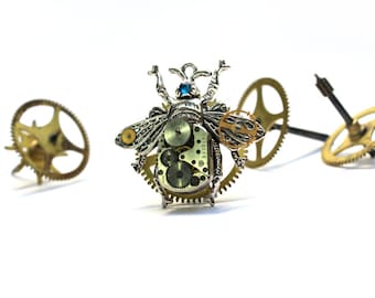Steampunk fly pendant Vintage watch Clock face pendant Clockpunk mechanism Steampunk necklace Fly jewellery  Movement necklace Beetle Wasp