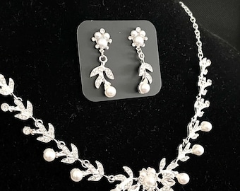 Hidden Mickey Wedding Jewelry Set, Disney Bride Wedding Set, Disney Jewelry Set, Disney Wedding Earrings, Disney Wedding Necklace
