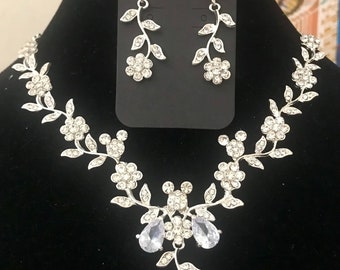 Rapunzel Princess Flower Necklace and Earrings Set