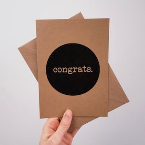 Félicitations, carte de félicitations - Bravo pour cette promotion, nouvel emploi, nouveau bébé - Carte de voeux simple et audacieuse jusqu'au bout des doigts - Royaume-Uni