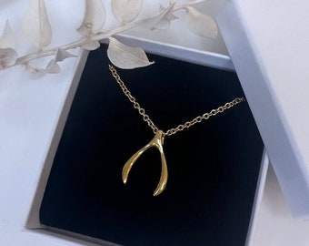 Elegant Gold Wishbone Necklace // Lucky Gold Vermeil Wishbone // Gold Wishbone Pendant Necklace // Lucky Necklace // Good Luck