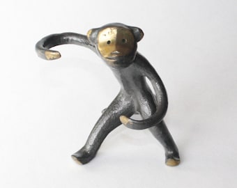 Retro Monkey Figurine - Unique Vintage Metal Art Piece for Display - Monkey Bronze Figure - Rustic home decor