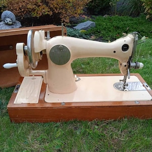 Vintage máquina de coser a mano mesa antigua década de 1960 hierro fundido No máquina de coser eléctrica vieja máquina de coser vintage marfil