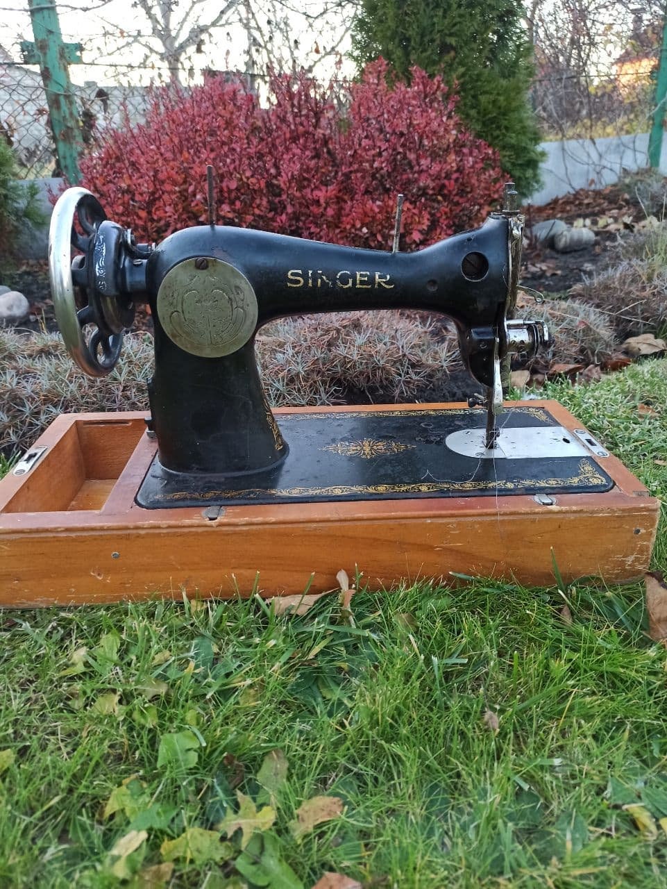 1960年代製シンガー手回しミシン：修復済みヴィンテージ装飾品 - Etsy 日本