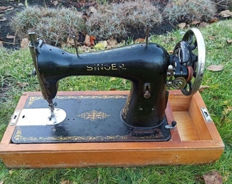 Vintage hand sewing machine Singer 1960s cast iron Not electric sewing machine old Vintage sewing machine