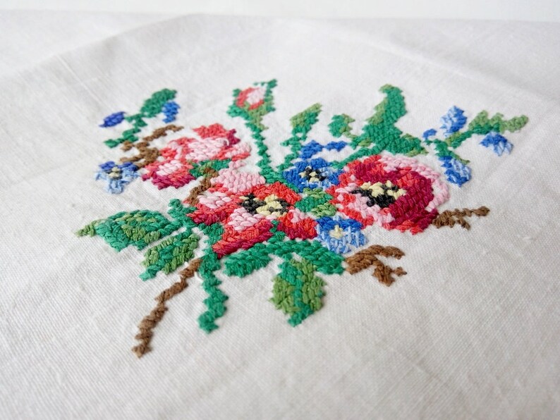 White napkin Vintage serviette Cotton embroidery tablenapkin Etsy