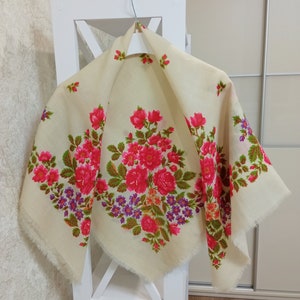 Boho Chic Floral Neck Scarf - Vintage Shawl Wrap for Her - Ivory wool neck scarf - Floral Shawl Folk