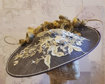 Elisabeth III - Dark Grey, Silver & Gold Saucer Percher Fascinator Hatinator Hat. Perfect for weddings, Race Days, Derby Days, Ascot.