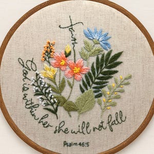 Christelijke borduurset voor beginners | Bloemdessin | Doe-het-zelf cadeau van geloof | Psalm Uplifting Christian DIY Kit Psalm 46 Christian DIY-cadeau