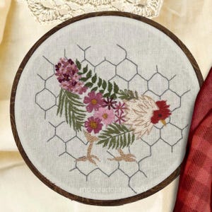 Chicken  hand embroidery kit for beginners. Farmhouse decor chicken floral farm , pet embroidery,  flowers . Chicken sampler embroidery kit