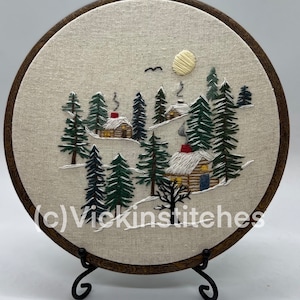 Kit de broderie pour cabane rustique 20 cm, cabane dans les bois, broderie cabane d'hiver, kit de broderie nature, oeuvre d'art murale scène d'hiver, bricolage vacances