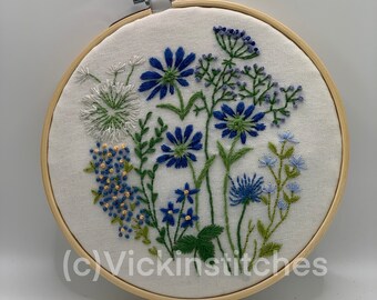 ハンドメイド  手刺繍  花とリボンのテ―ブルセンター リボン刺繍の花かごのブローチ(オーバル) - Atelier cockru